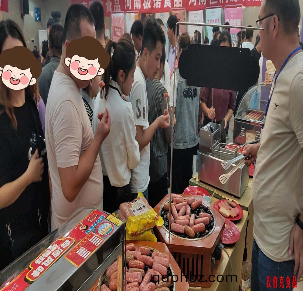 漢(han)伯(bo)尅石(shi)鍋烤(kao)腸(chang)菏澤活(huo)動(dong)現場